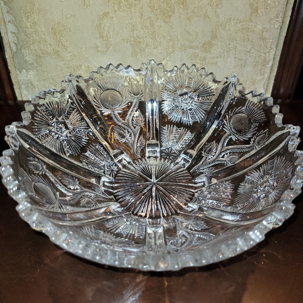 1911 Antique EAPG Higbee Paneled Thistle pattern glads 10" bowl sawtooth rim